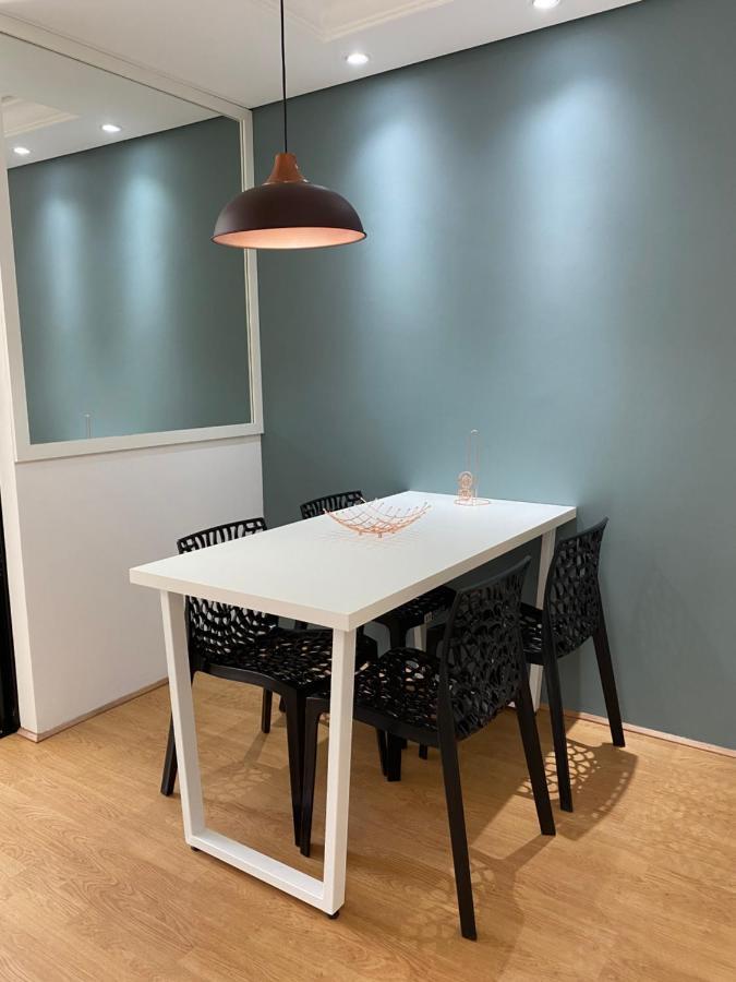 101- Lindo Apartamento Amplo E Decorado, 2 Quartos, Sala, Cozinha Completa, Mobiliario Moderno, Lavanderia , Excelente Localizacao No Bairro Bigorrilho Curitiba Luaran gambar