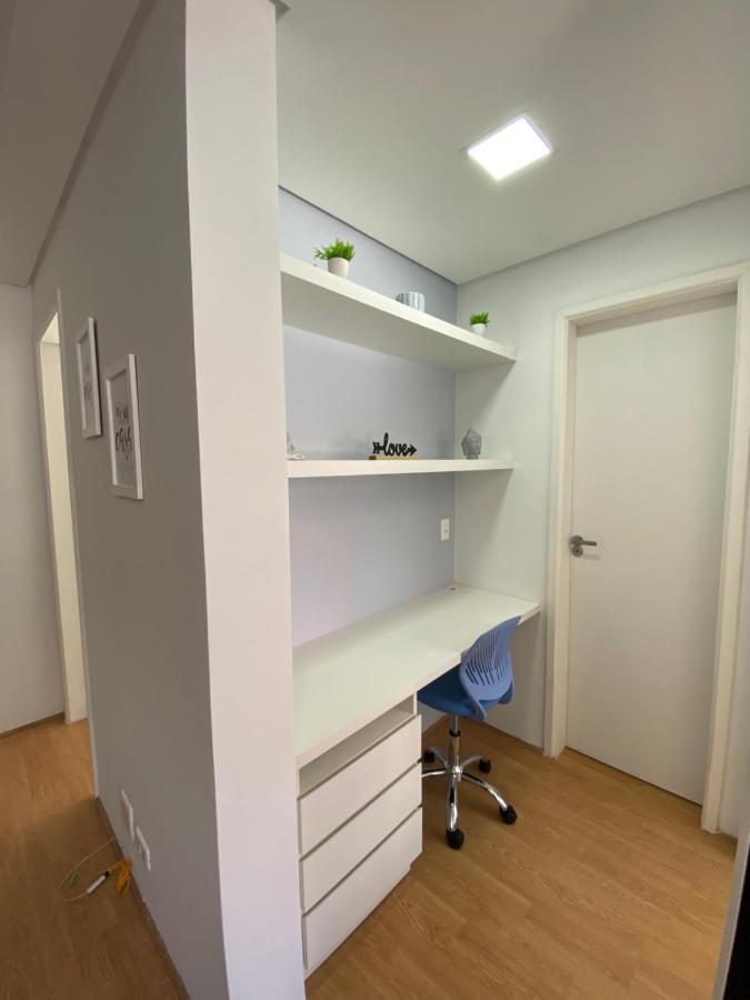 101- Lindo Apartamento Amplo E Decorado, 2 Quartos, Sala, Cozinha Completa, Mobiliario Moderno, Lavanderia , Excelente Localizacao No Bairro Bigorrilho Curitiba Luaran gambar