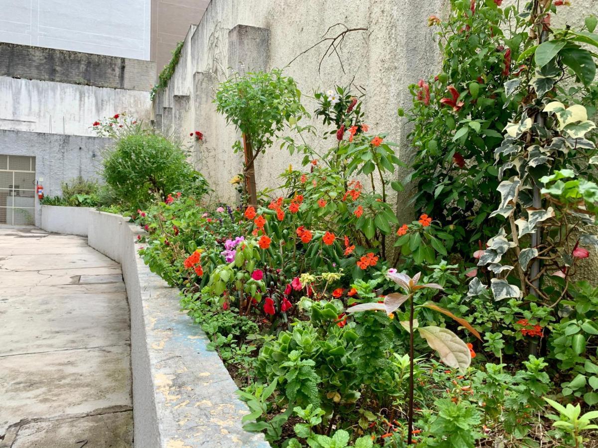 101- Lindo Apartamento Amplo E Decorado, 2 Quartos, Sala, Cozinha Completa, Mobiliario Moderno, Lavanderia , Excelente Localizacao No Bairro Bigorrilho Curitiba Luaran gambar